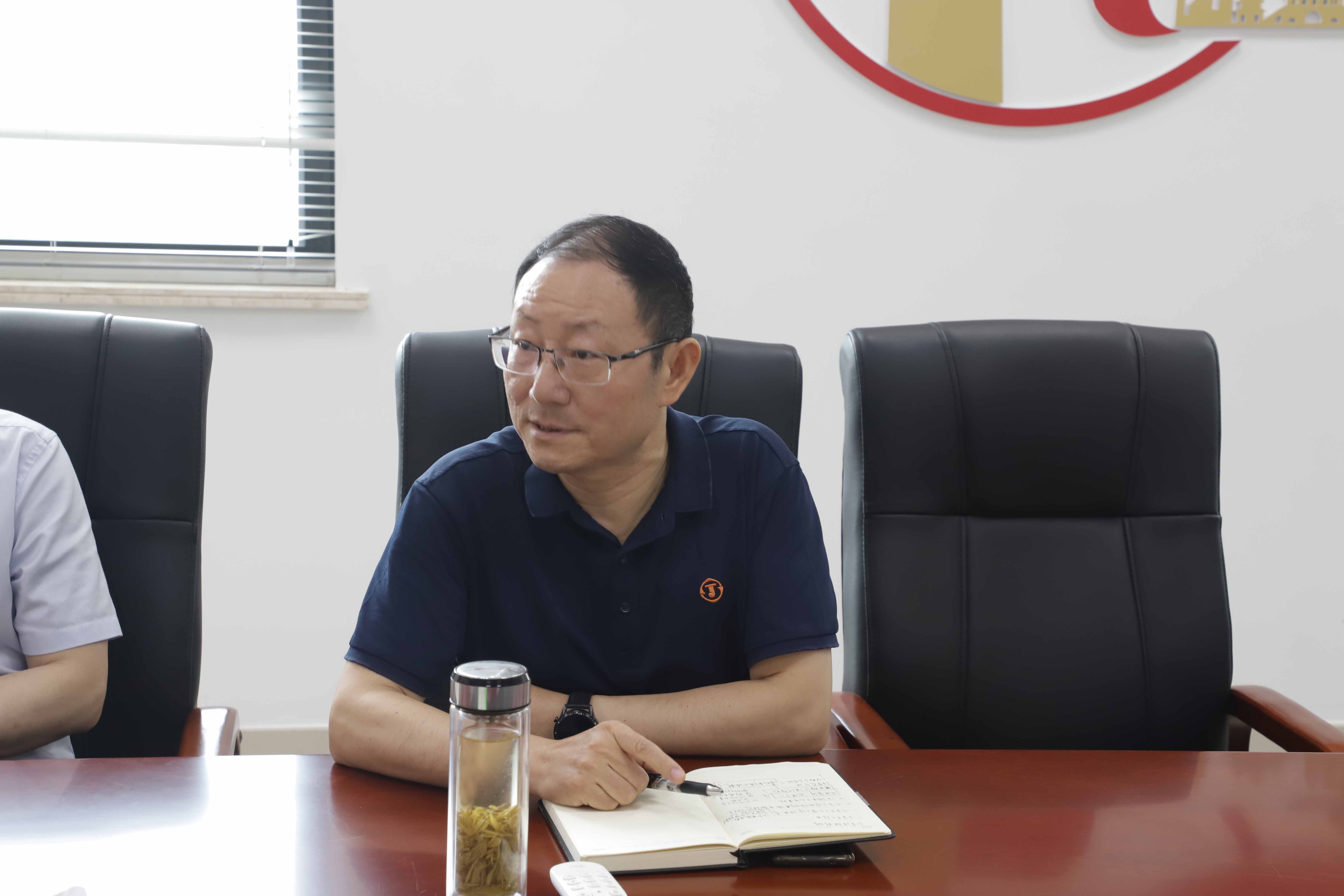 1659939823555424.jpg 胡.jpg